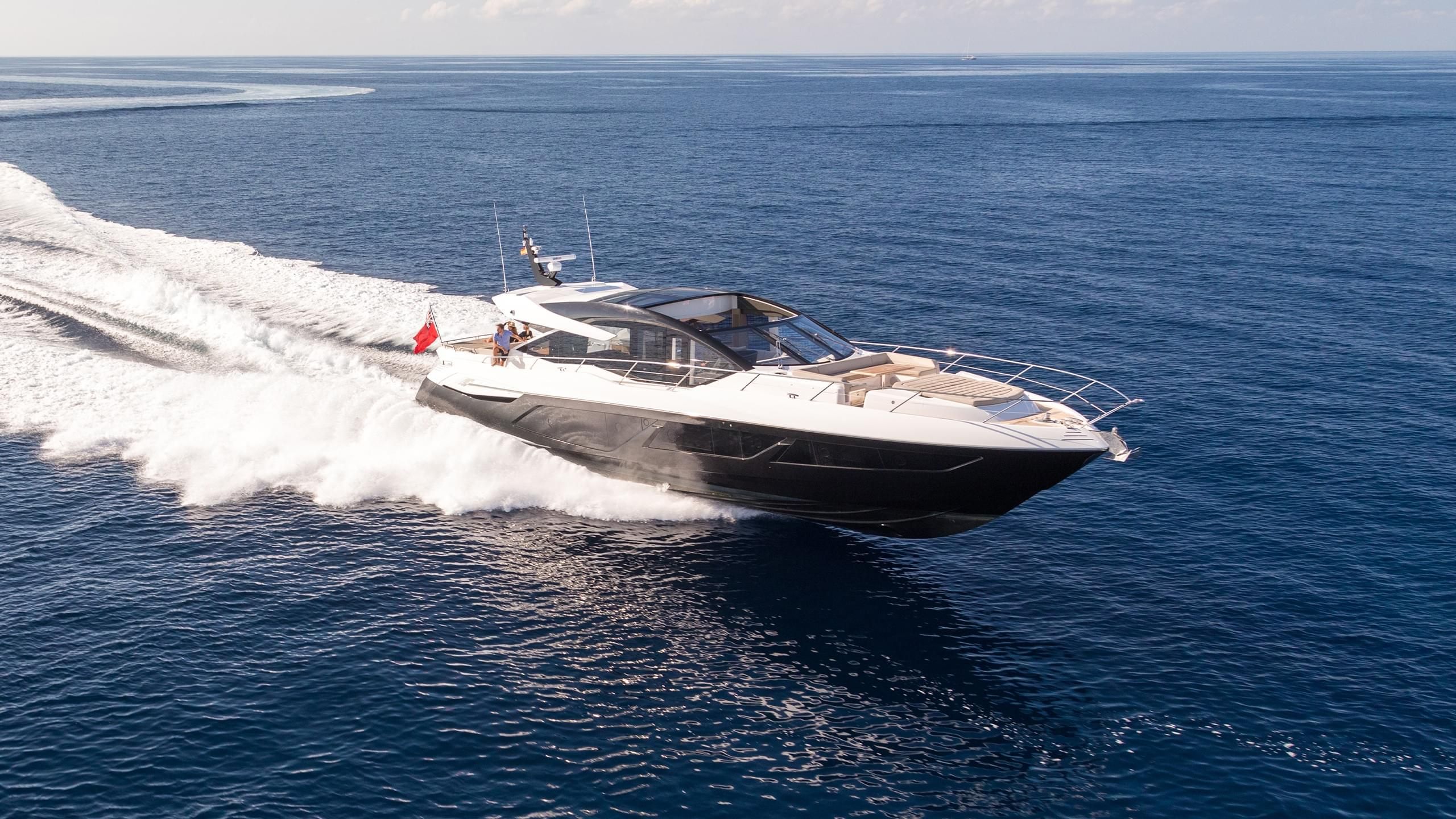 2021 Sunseeker Predator 74