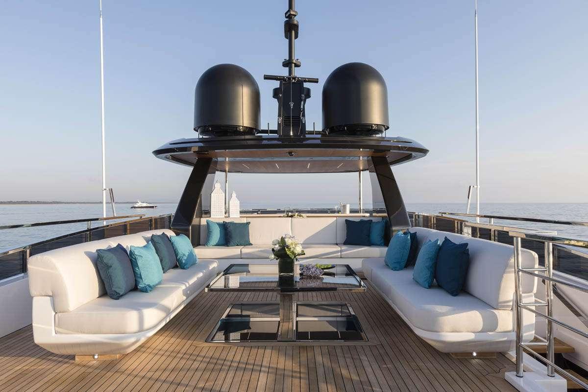 2021 Mangusta Yachts Oceano 43