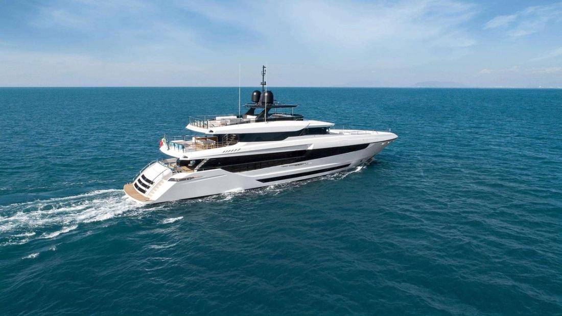 2021 Mangusta Yachts Oceano 43