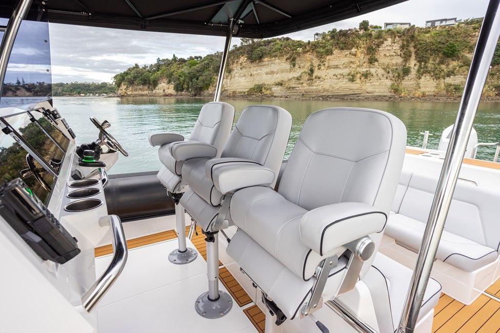 2021 Rayglass Boats Protector 410 Chase