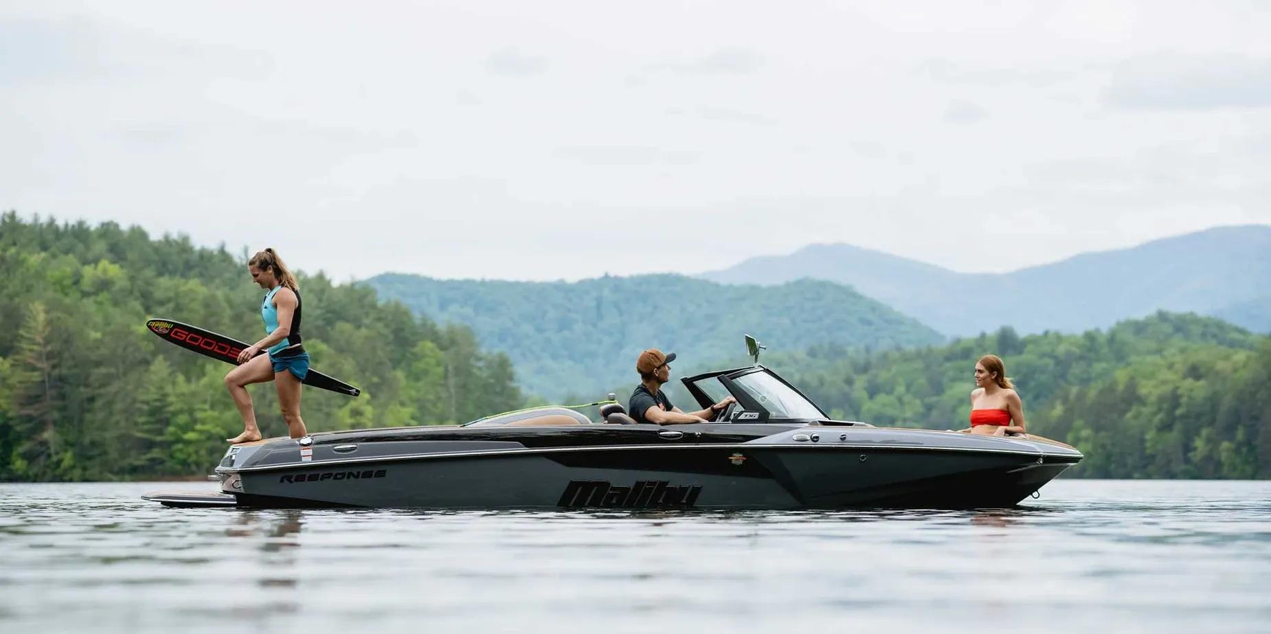 2021 Malibu Boats Response TXi