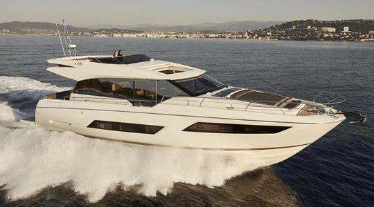 2018 Prestige Yachts 680 S