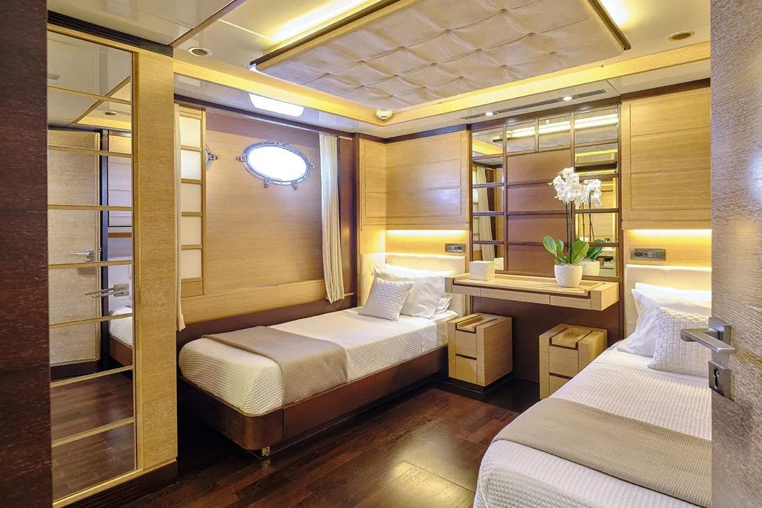 2018 Posillipo Technema 120