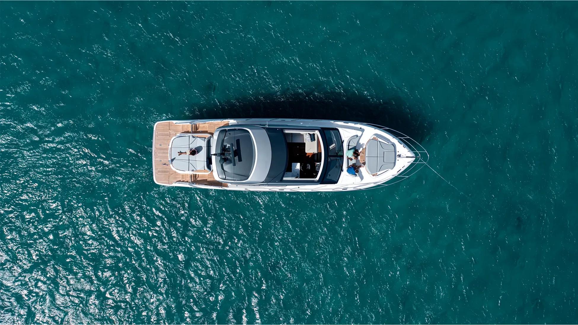 2018 Princess Yachts V55