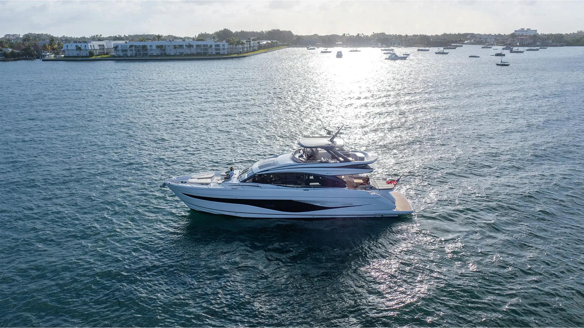 2015 Princess Yachts S72
