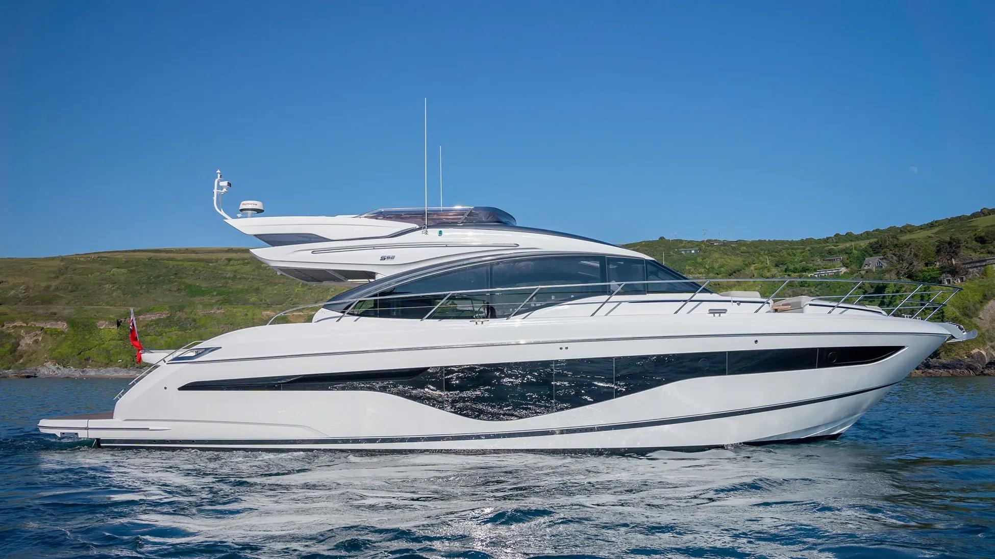 2020 Princess Yachts S62