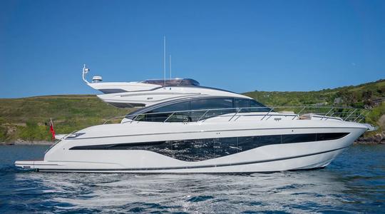 2020 Princess Yachts S62