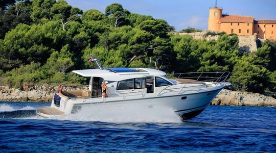 2022 Nimbus 405 Coupe