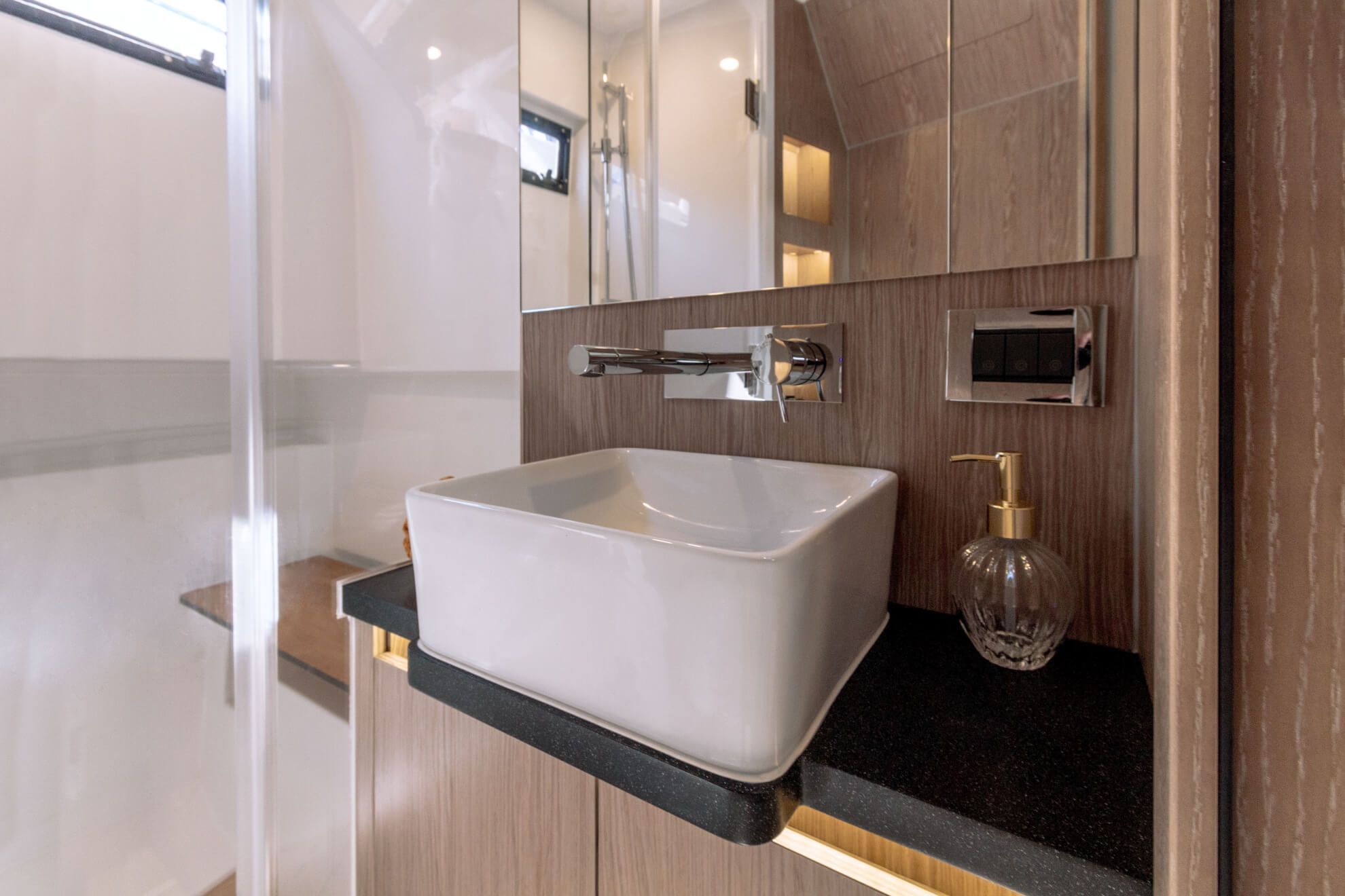 2019 Fjord 44 Couple