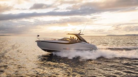 2020 Fairline F-Line 33