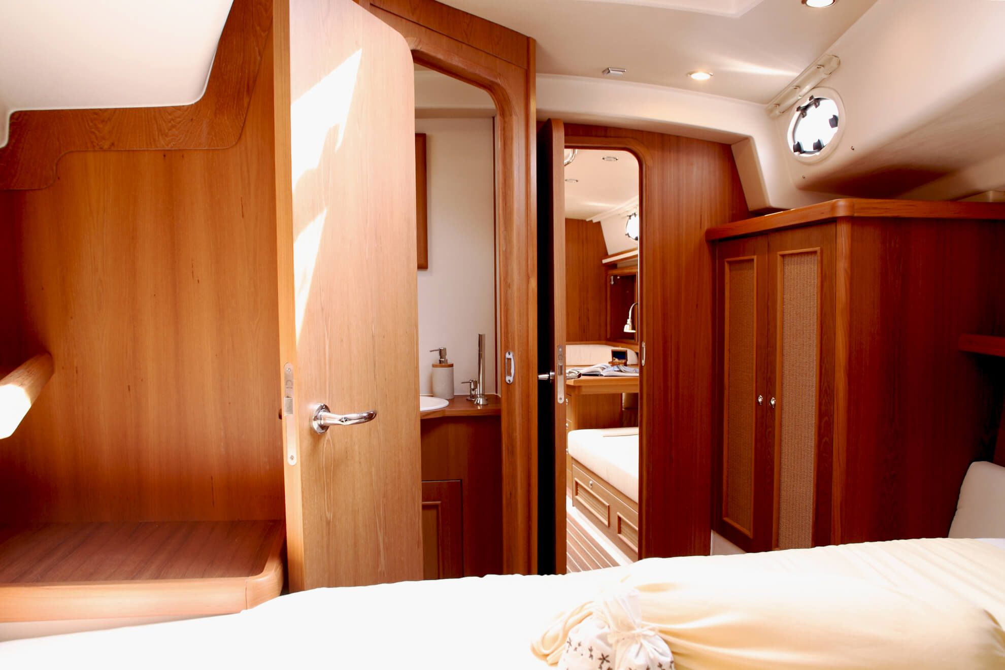 2009 Moody Yachts Aft 41