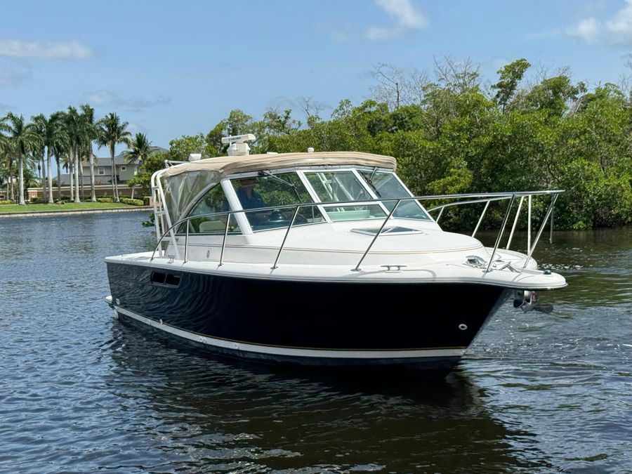 2003 Tiara Yachts 2900 Coronet