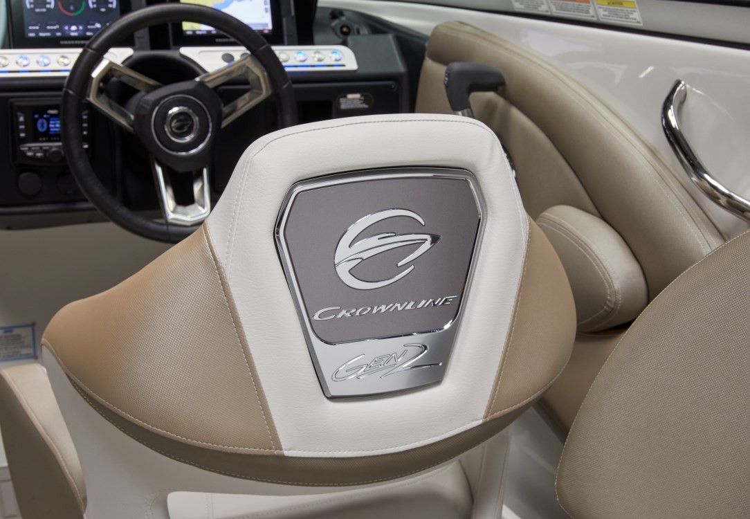 2020 Crownline E275 Surf