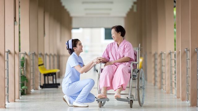 5 Proven Tips for Attracting More Patients to Your Neuropathy Practice