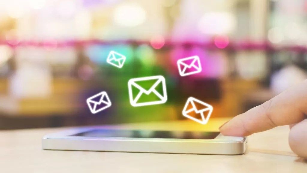 Knee decompression marketing email