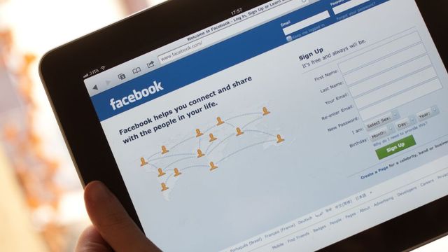 10 Tips for Creating an Effective Chiropractic Facebook Ad