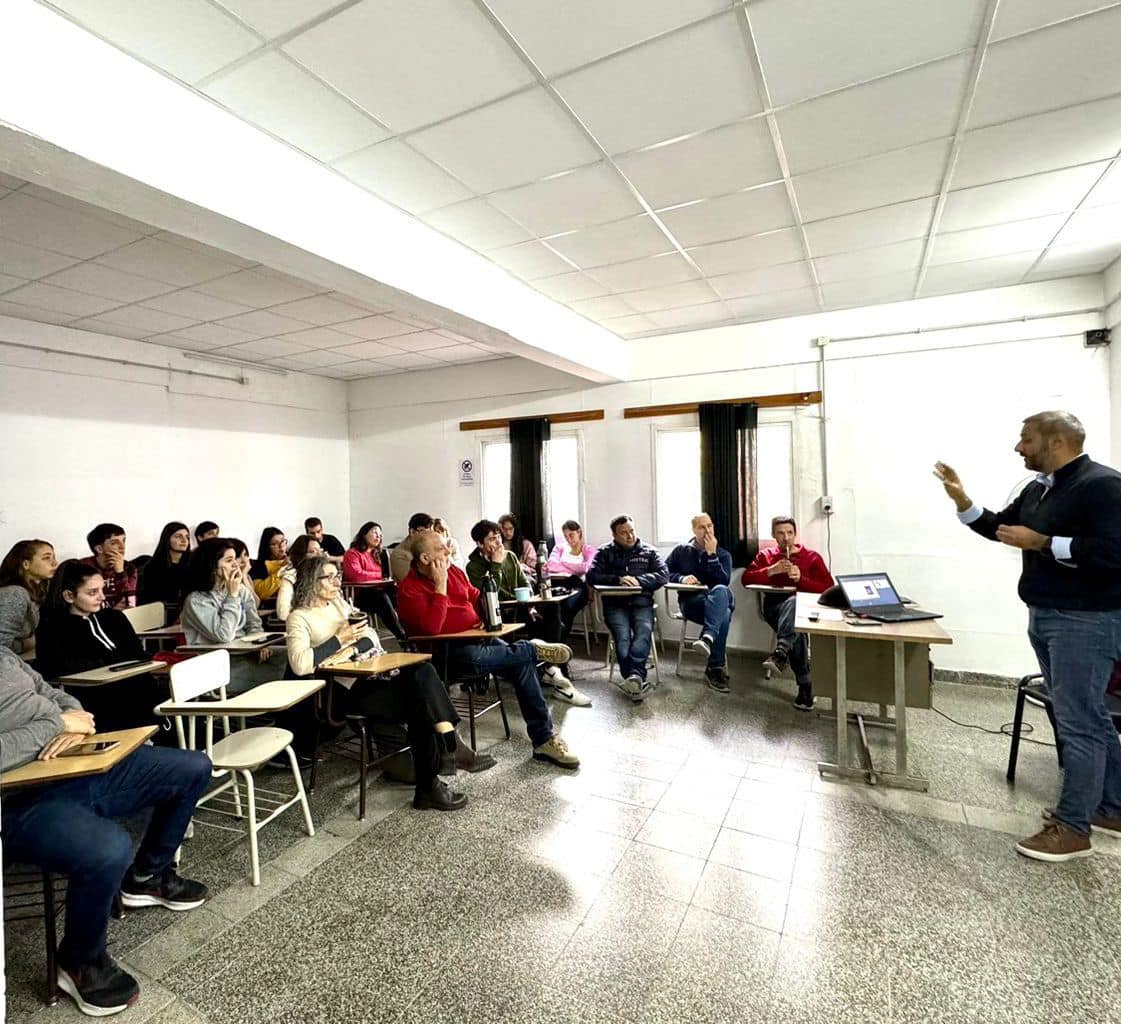 Escuela Superior de Ciencias Marinas de la Universidad Nacional de Comahue