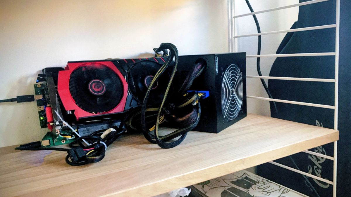 A GTX 950 GPU jury-rigged to a MacBook over Firewire