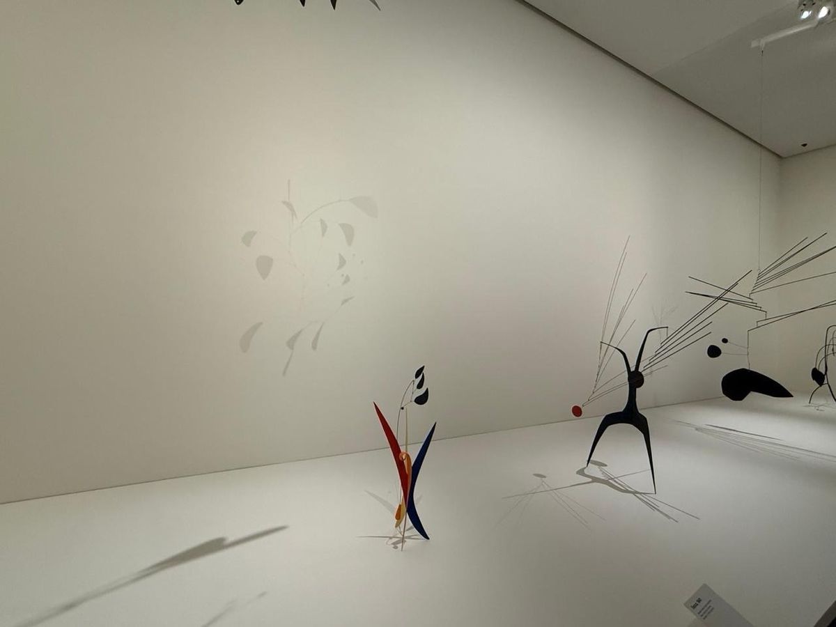 Alexander Calder, mobiles and stabiles