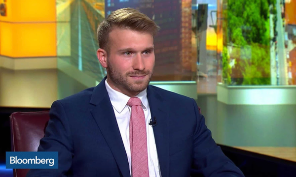 腰斬也不逃命：比特幣ETF鑽石手真相曝光，摩根士丹利下場、Coinbase壟斷託管，華爾街正在重寫加密資產規則