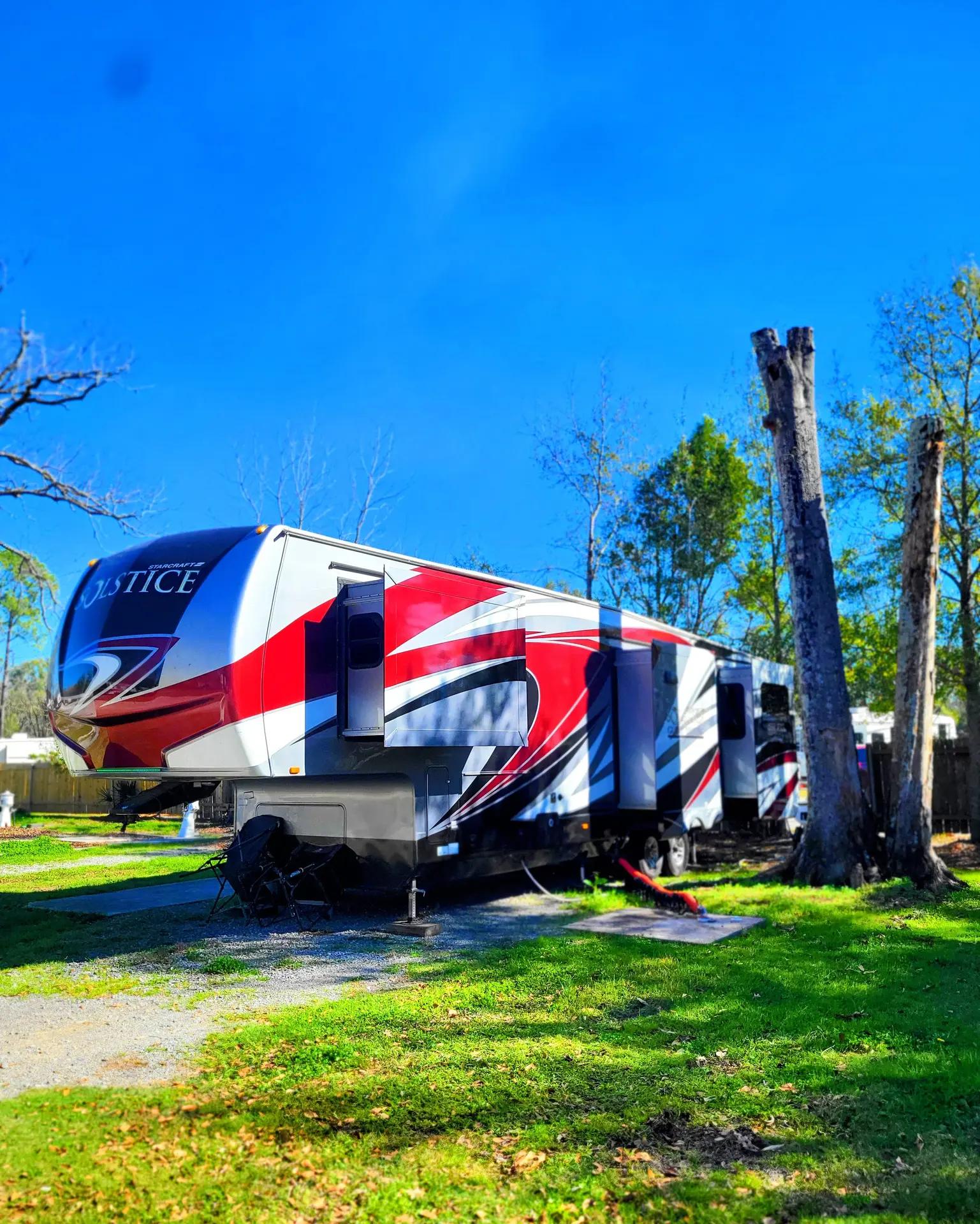RV pads with full hookups on plantation grounds