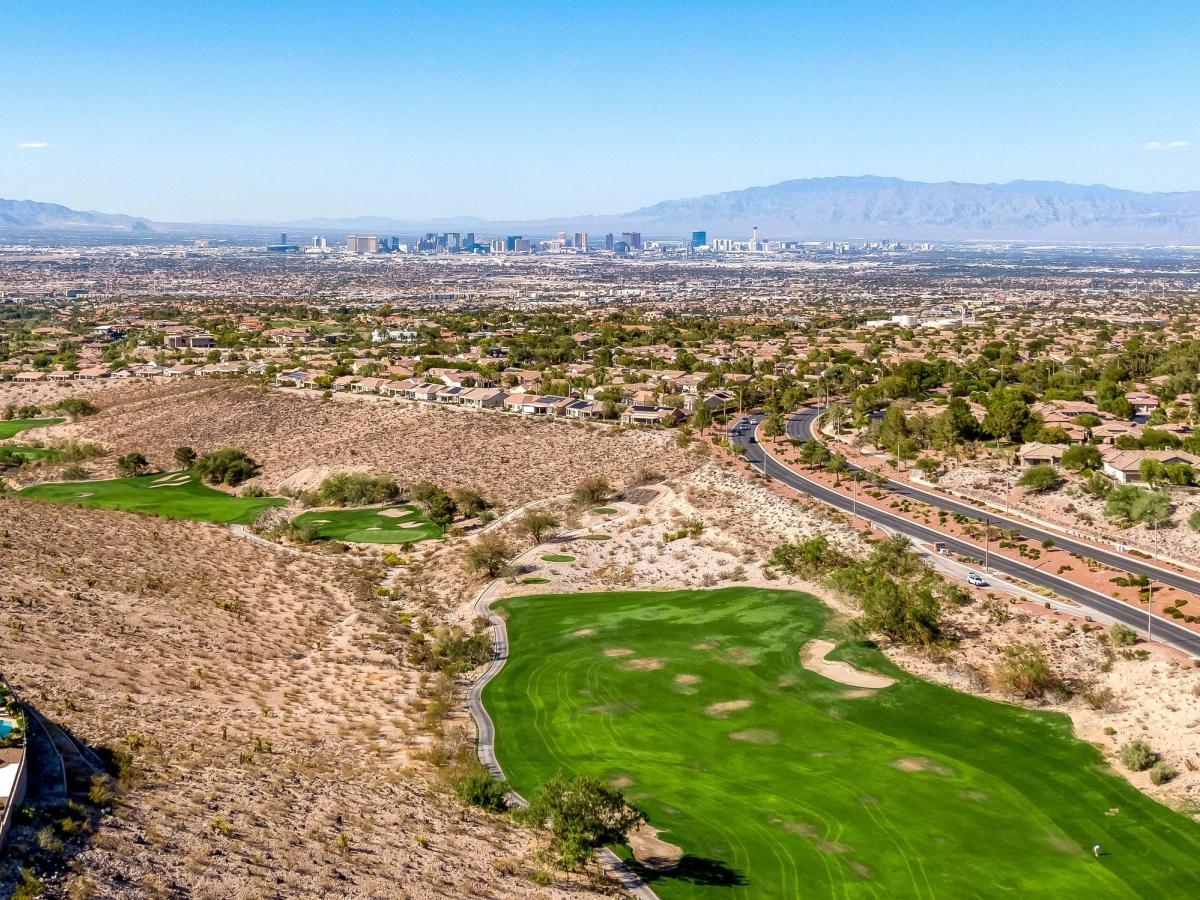 Golf Course Strip Views