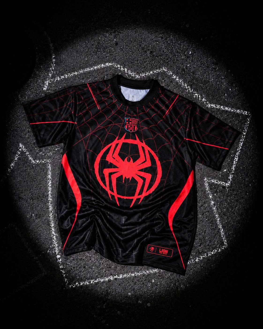 Áo Jersey Nhện Đỏ Lion The Best – Đen Đỏ Cổ Tròn — Đen Đỏ