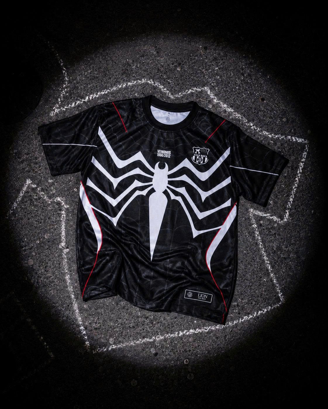 Oversized Spider Graphic