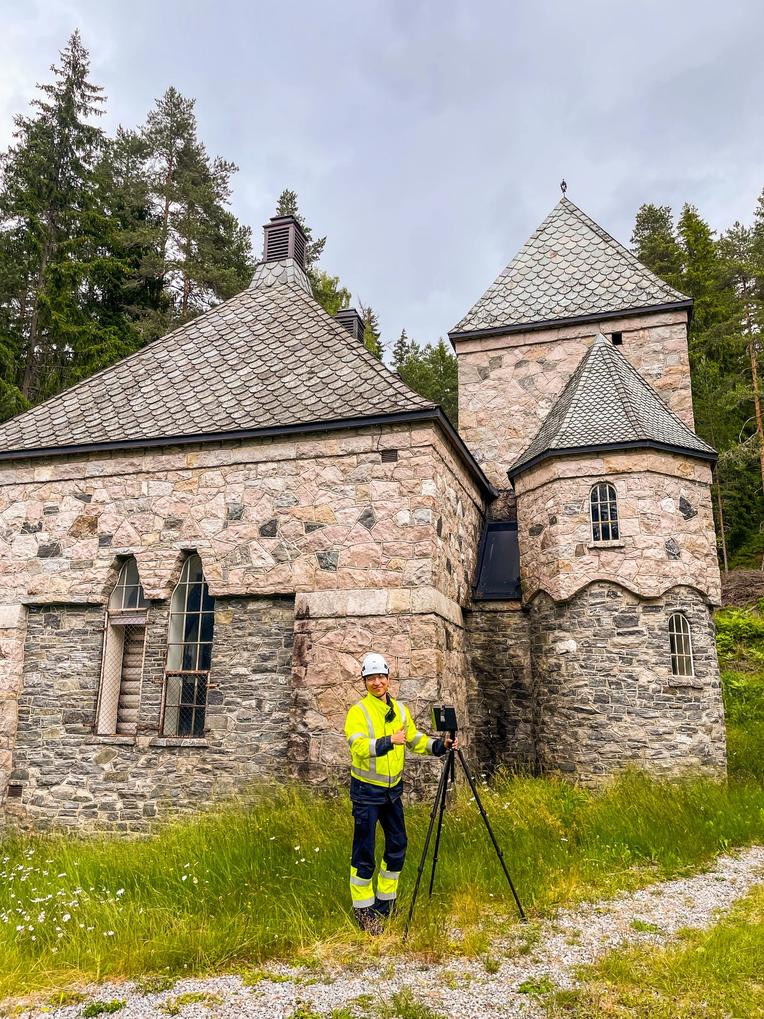 Studenter ute på anlegg