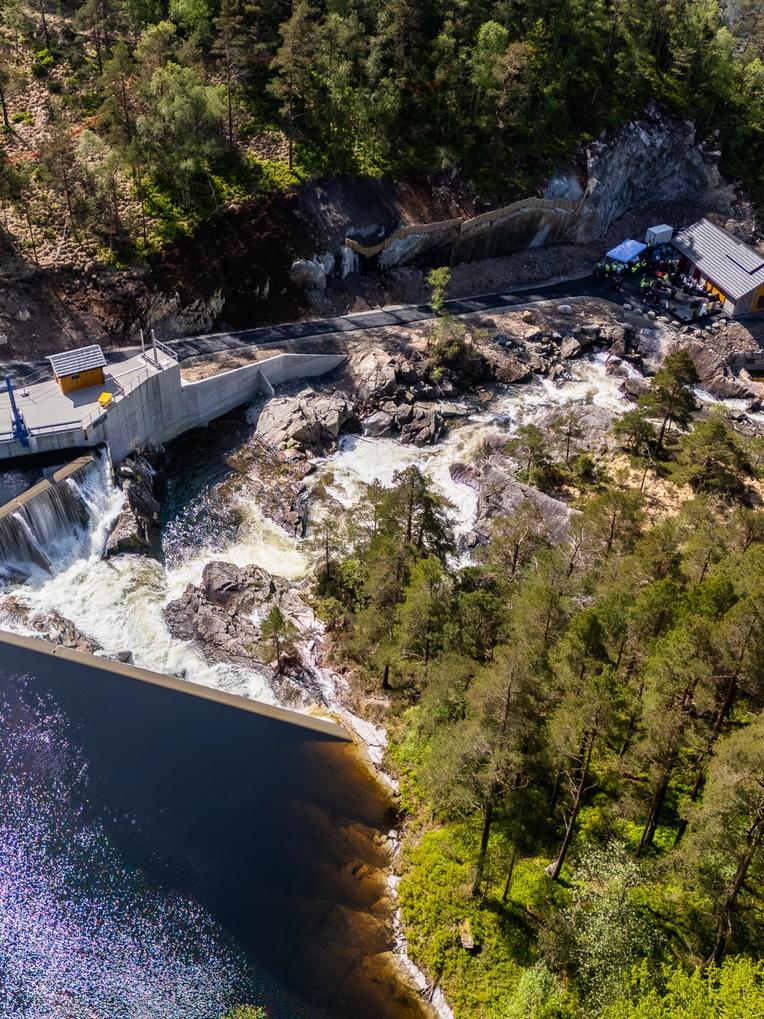 Dronebilde av kraftverket