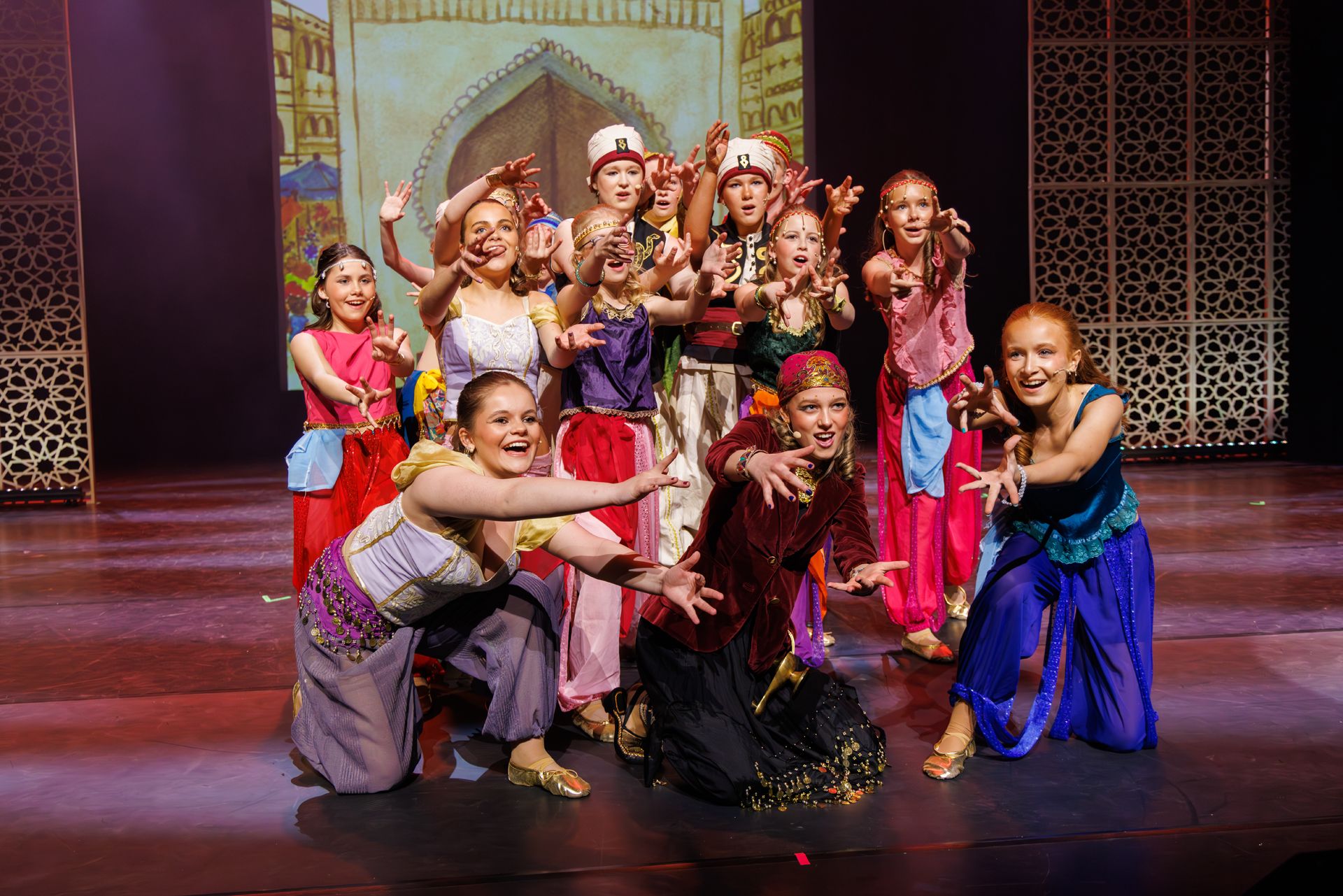 Fra Åsenteaterets oppsetning av Aladdin