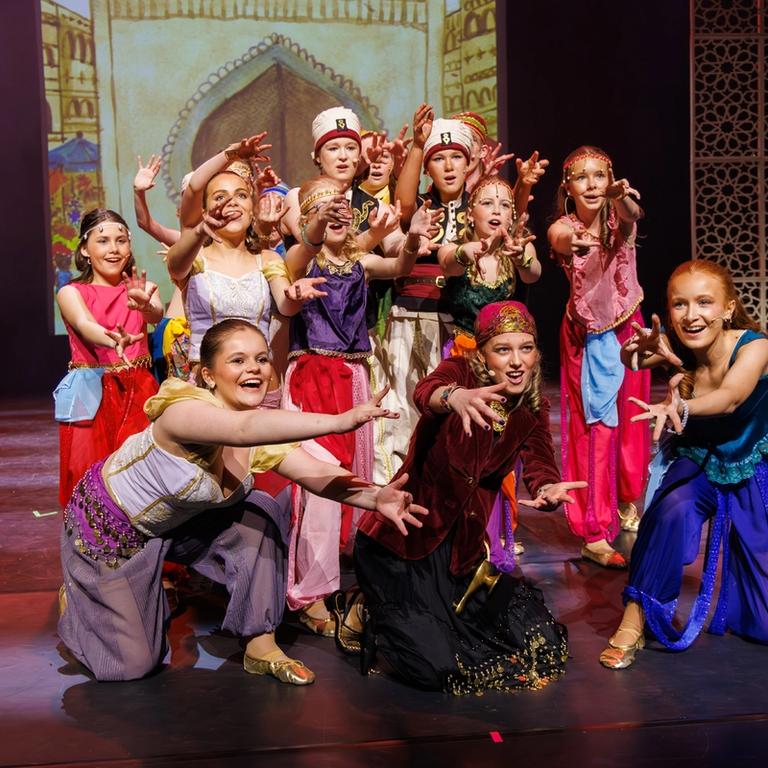 Fra Åsenteaterets oppsetning av Aladdin