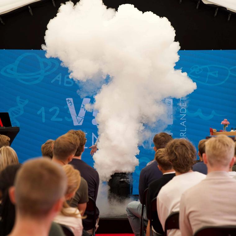 Vitenshow fra Vitensenteret på scenen