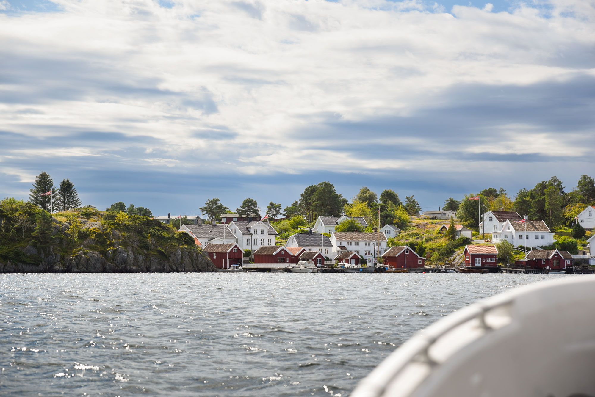 Sommer, sjø og fritidsboliger