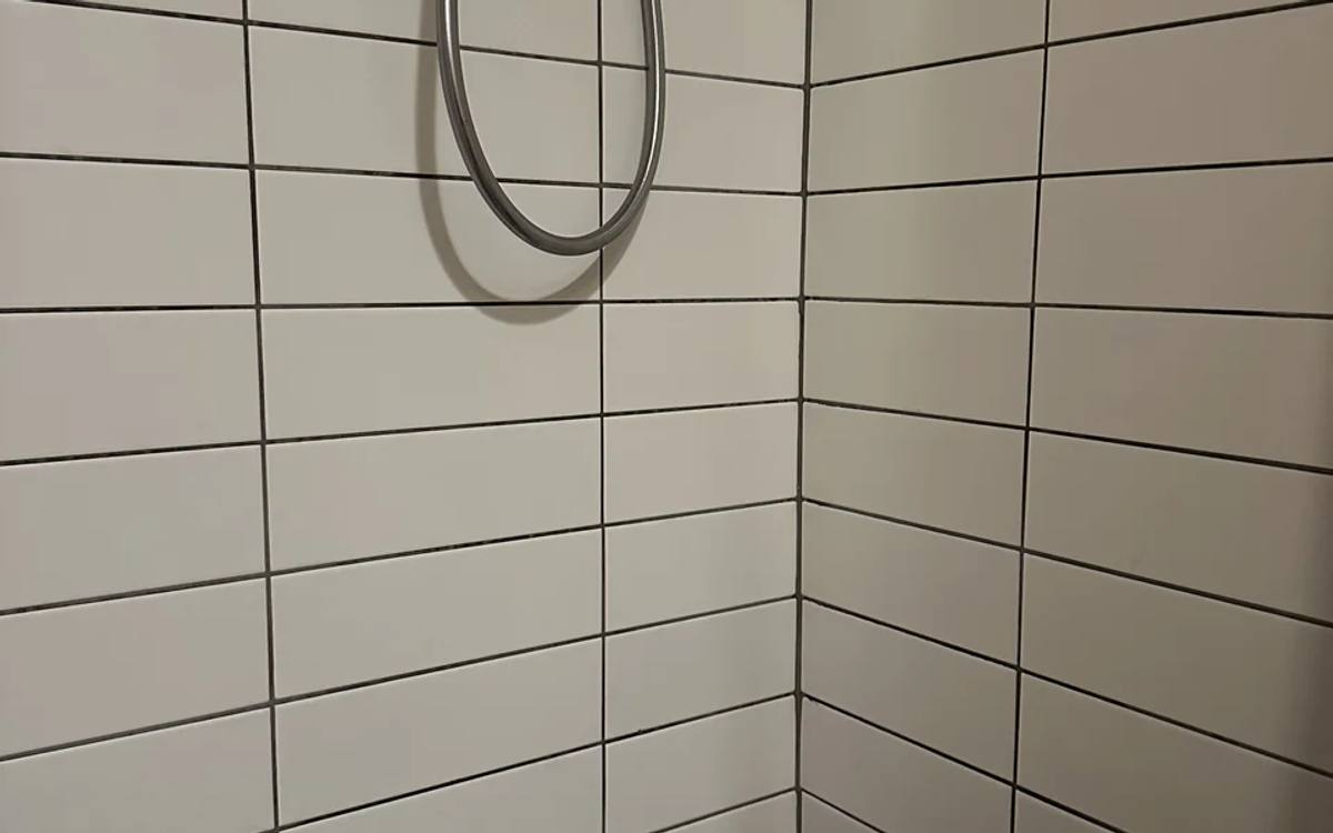 Shower detail cleaning, Efter