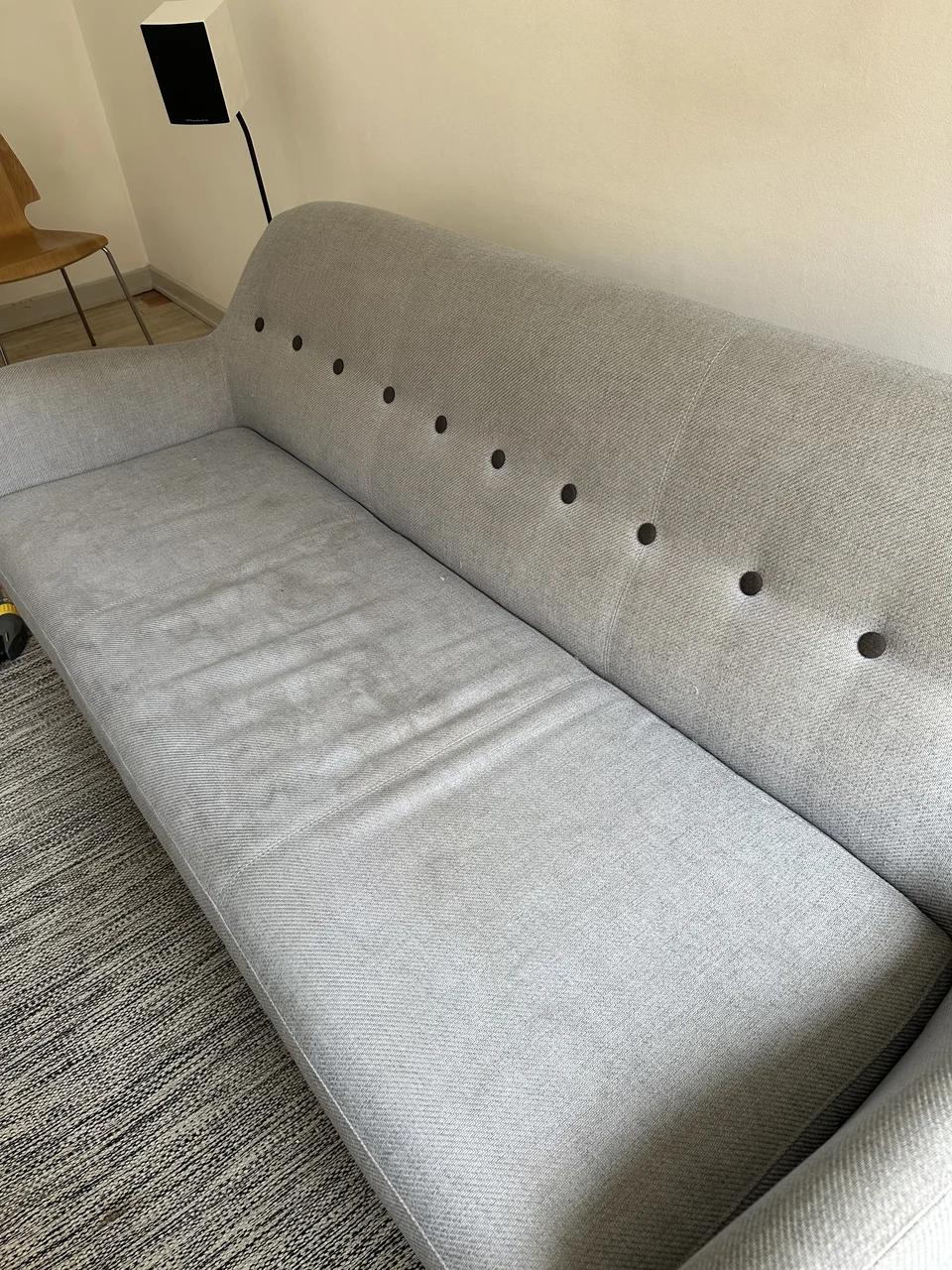 Sofa Cleaning, Før