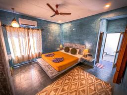 Beachside Royal Suite 3