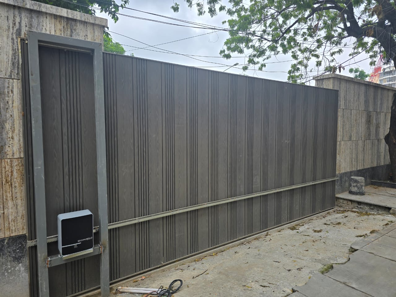 Aluminium Grilll Gate Cladding