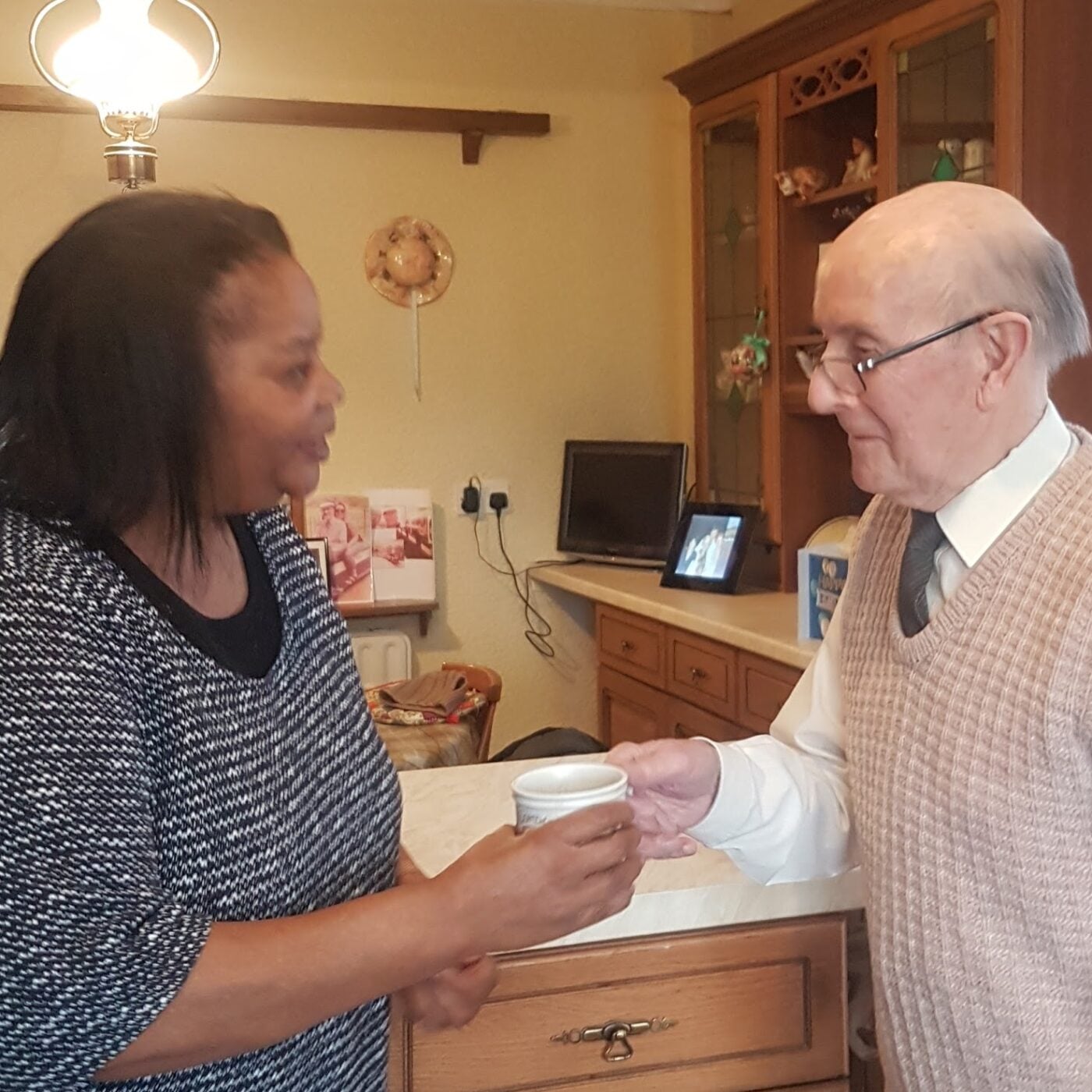 Linda's story – my dad and his dementia care