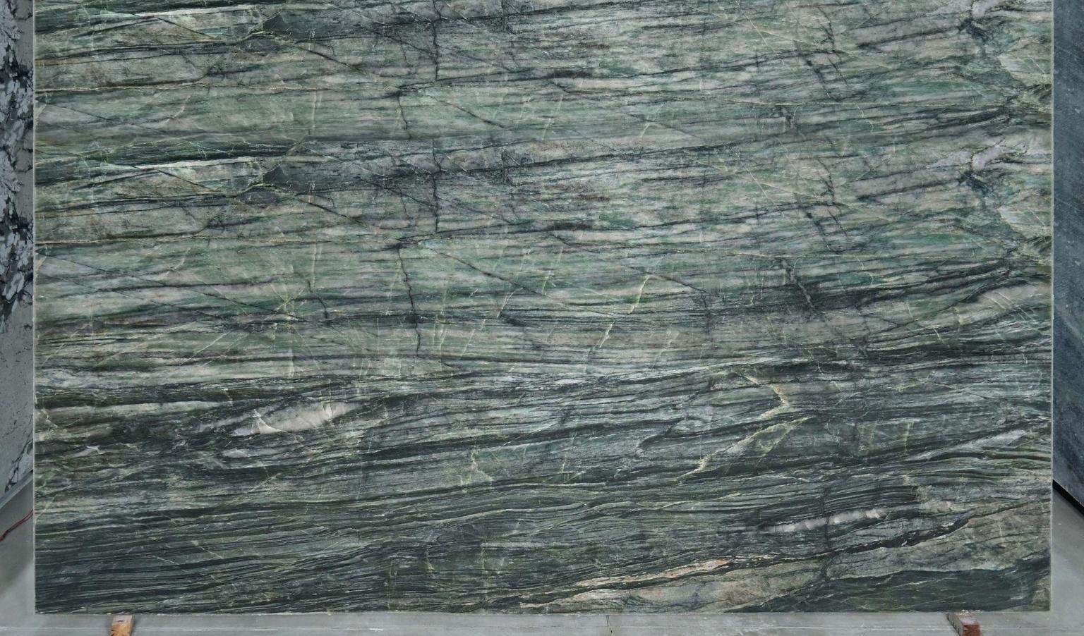 VARDE MOUNTAIN — Granite slab