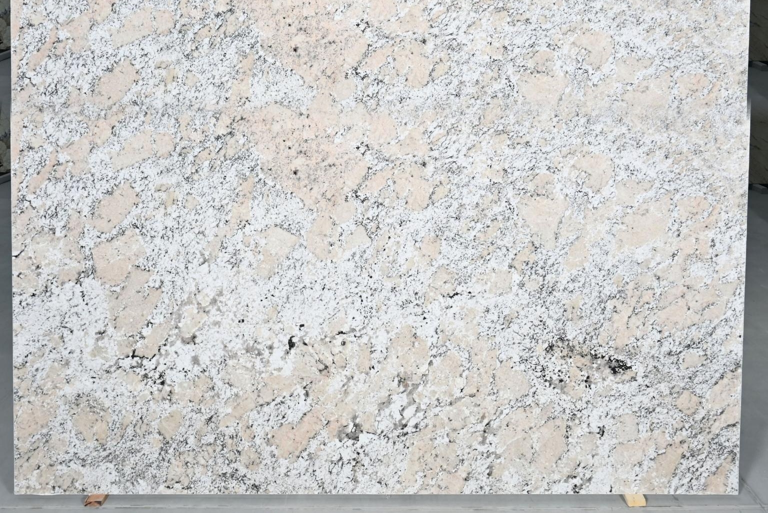 SUNSET — Granite slab