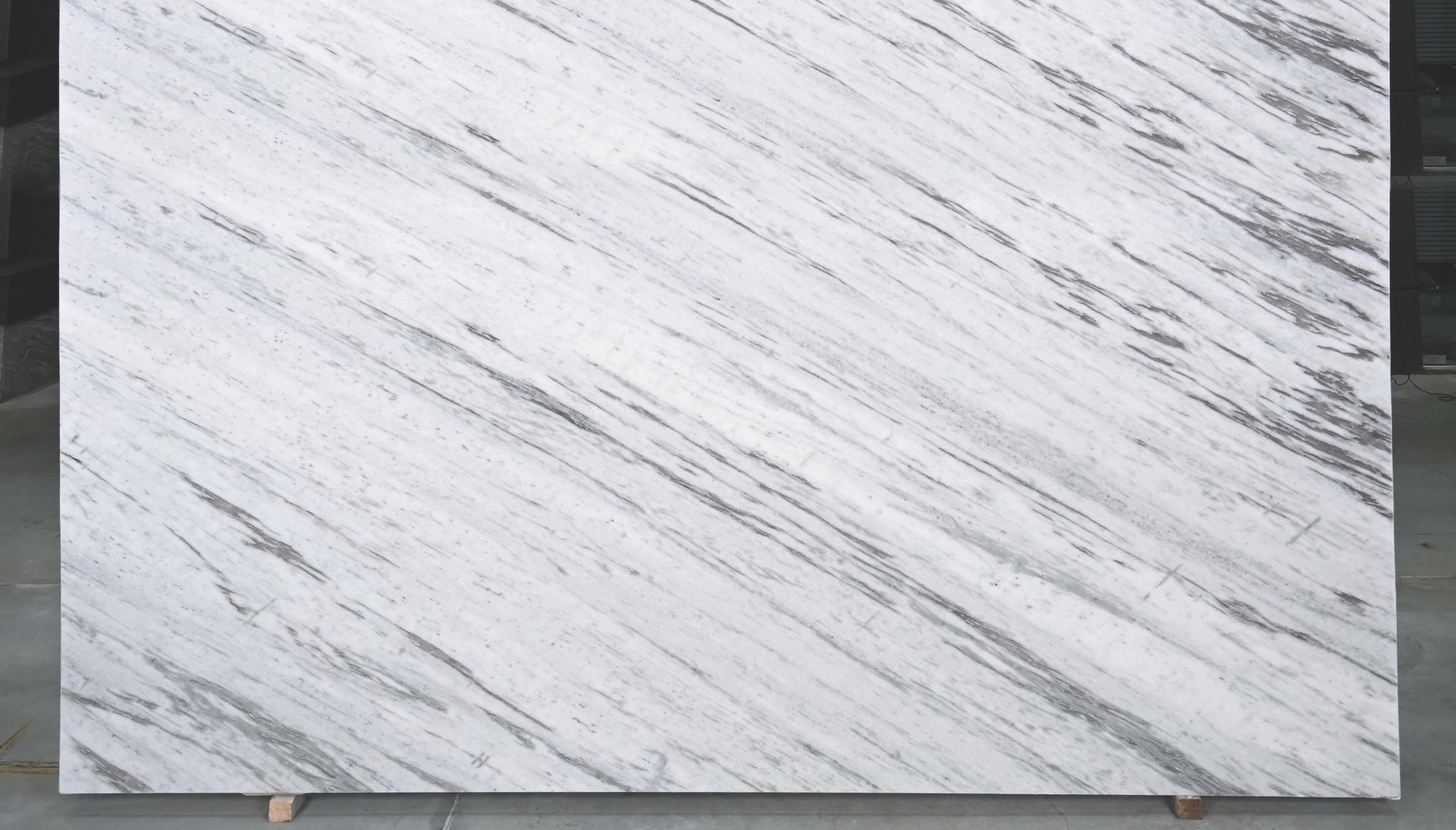 FANTASY WHITE — Granite slab