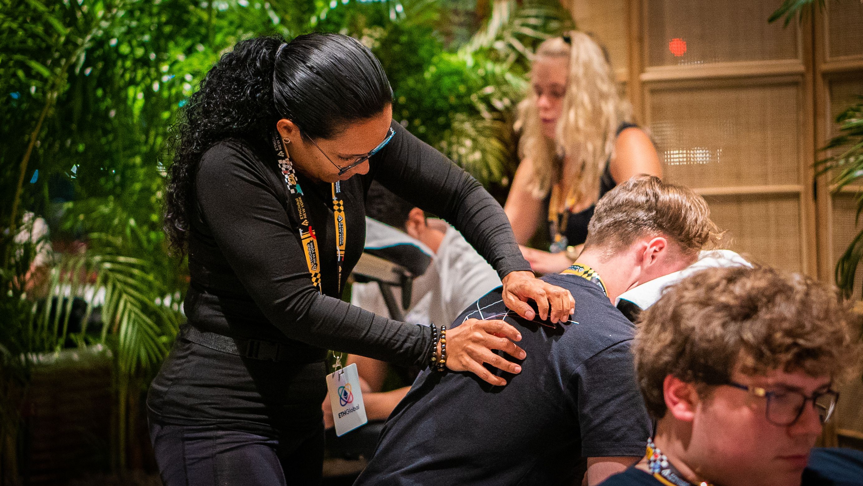 Cartesi had massage therapists on-site at ETHGlobal NYC ready to soothe those tense muscles!