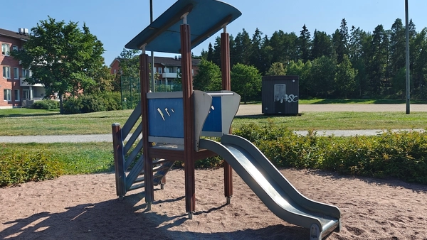 Liukumäki.