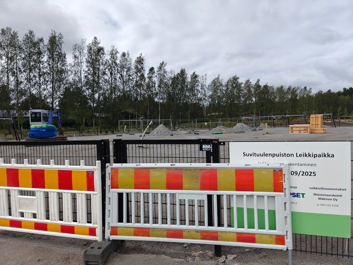 Puiston rakennustyömaa.