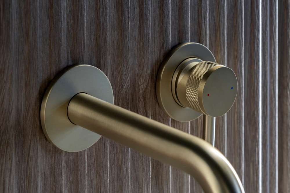 Aqualla Kyloe Brushed Brass Basin Mixer