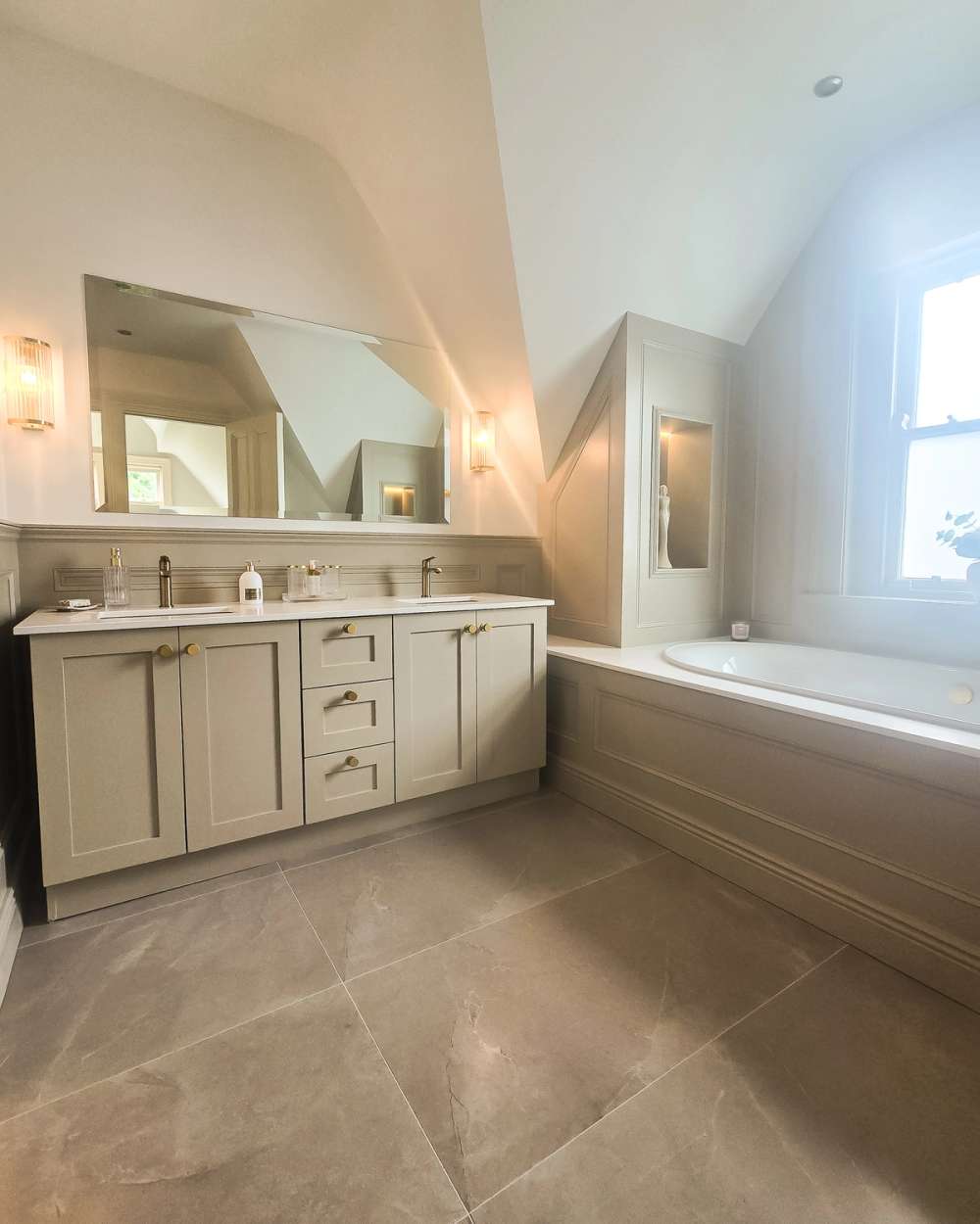 Bathroom Image