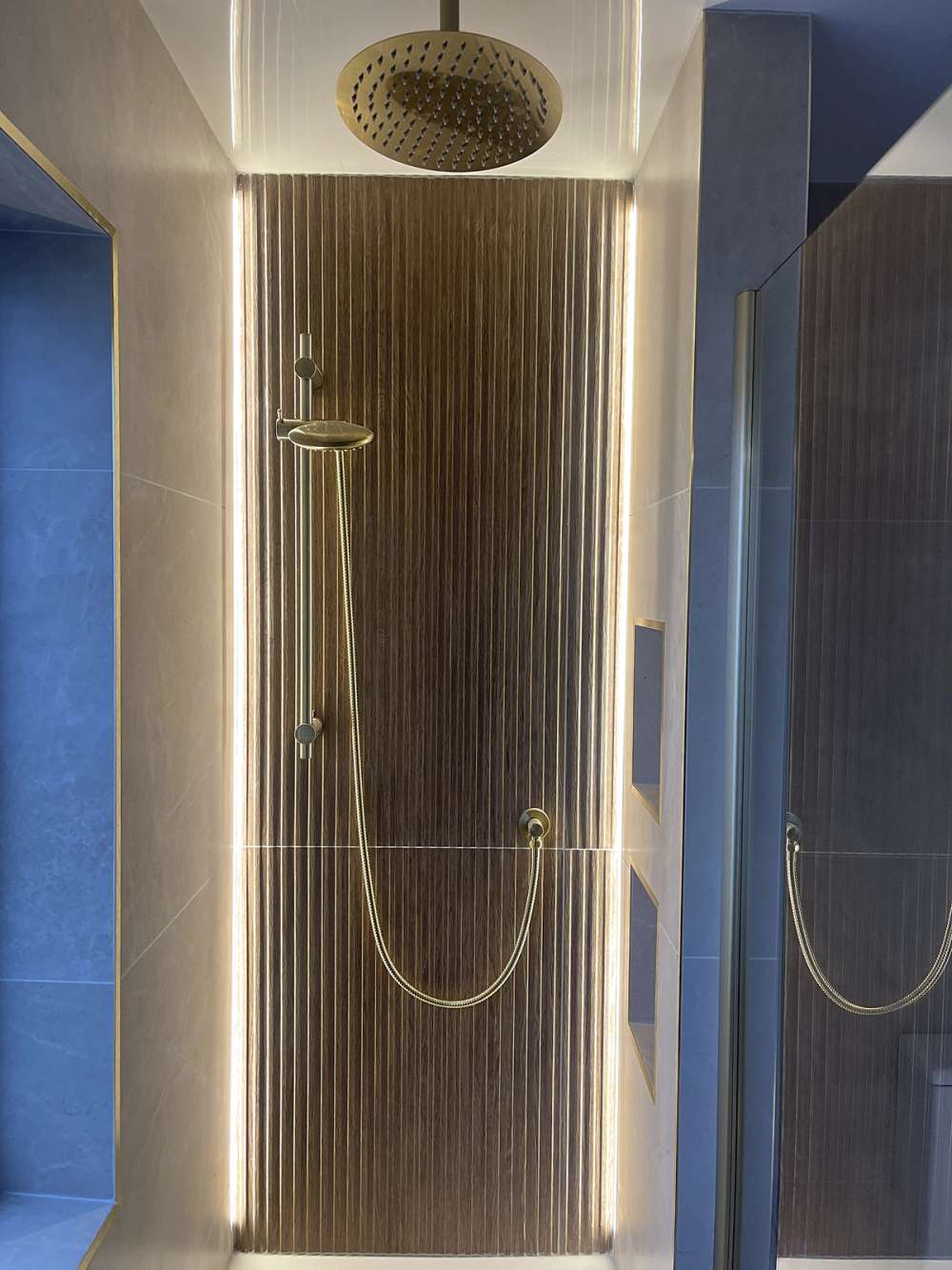 Quantum Dual Shower Set - Brushed Brass 