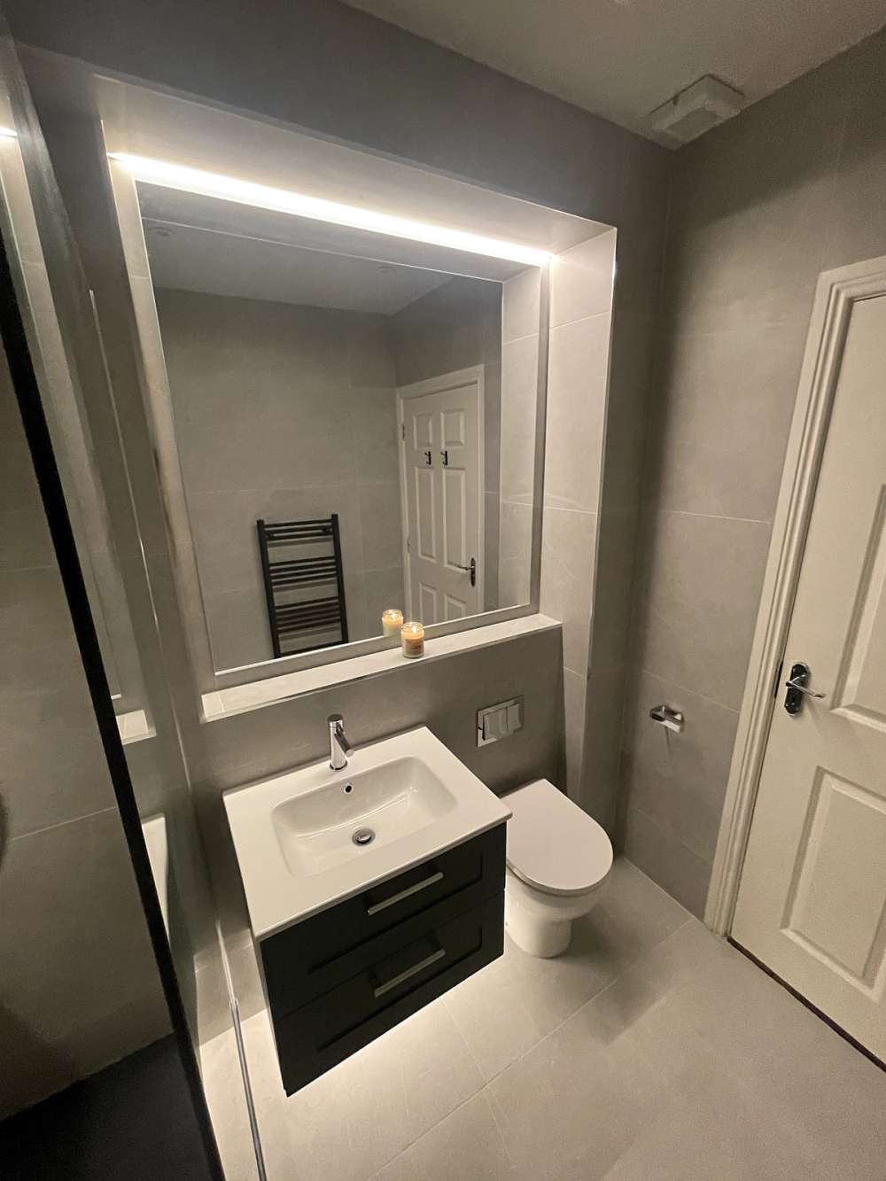 Phoenix Elite 60cm Ceramic Basin - Matt Highland Green