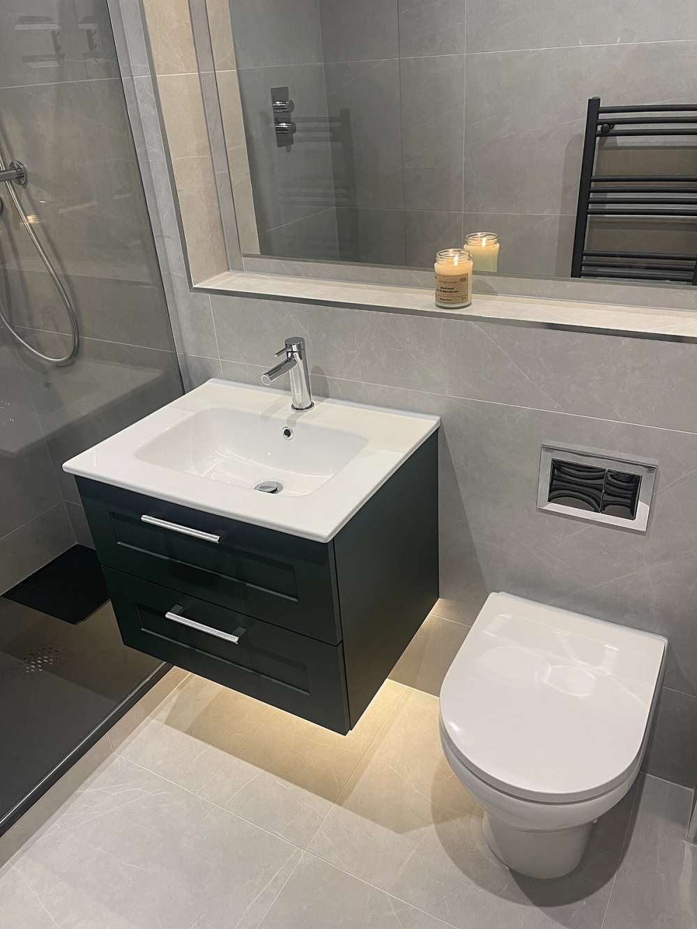 Phoenix Elite 60cm Ceramic Basin - Matt Highland Green